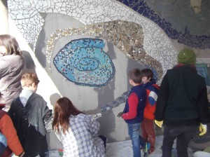 Wandmosaik à la Hundertwasser